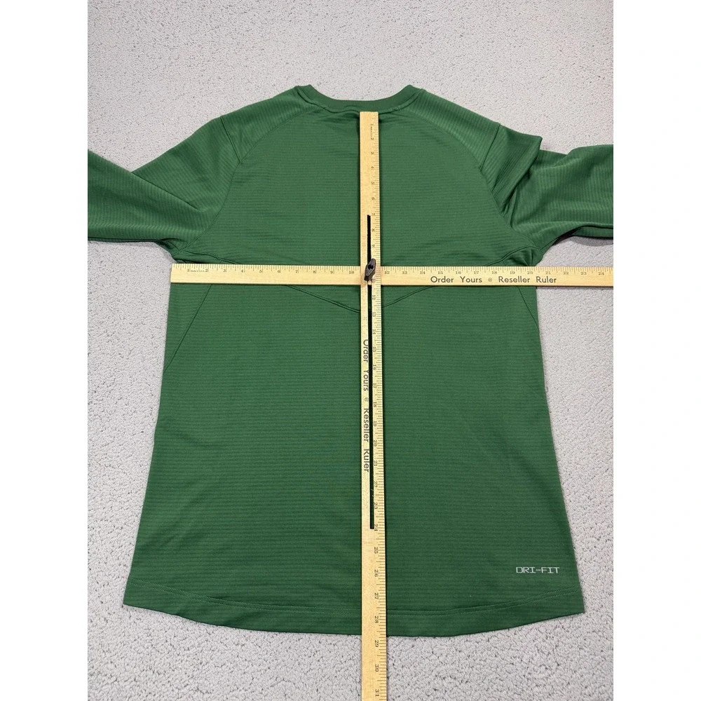 Nike Dri-FIT Shirt Mens Medium Green Long Sleeve Athletic Top CT4050-341